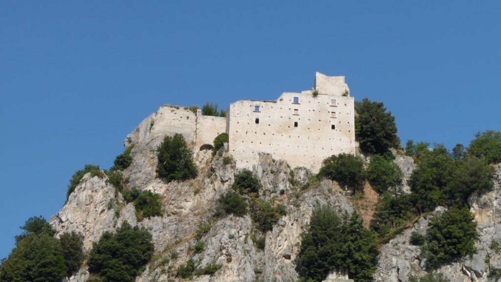 Castello Sanfelice di Bagnoli del Trigno, in provincia di Isernia